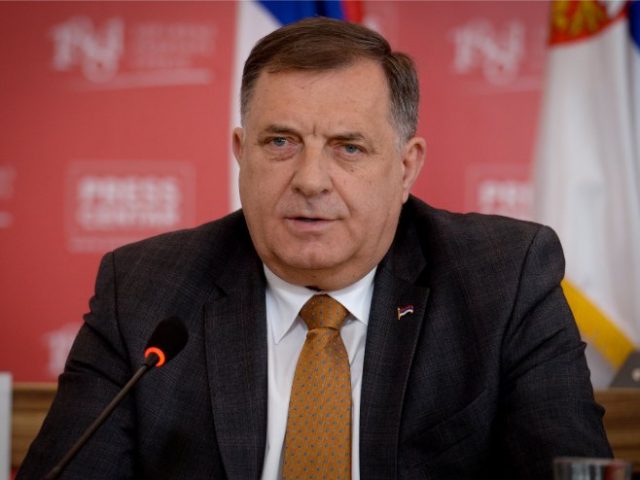 CIK: Dodiku prednost od 30.000 glasova u odnosu na Trivićevu (FOTO)