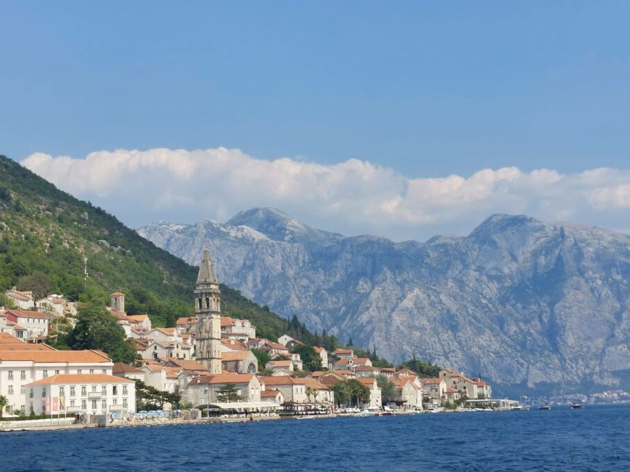 „HRVATI TURIZAM PRETVORILI U PLJAČKU“ Njemački medij o cijenama na primorju