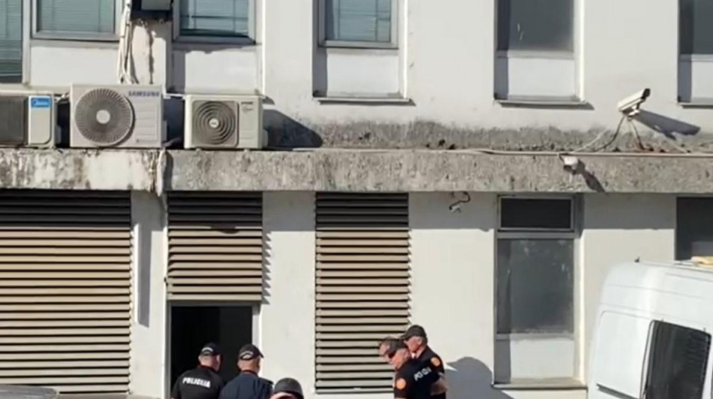 Лазовићу одређено задржавање: "Негирао кривицу, сам се предао полицији"