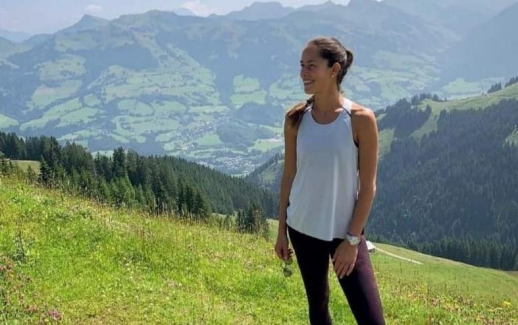 Ана Ивановић уживала у Црној Гори, посјетила Вранешку долину и село Барице