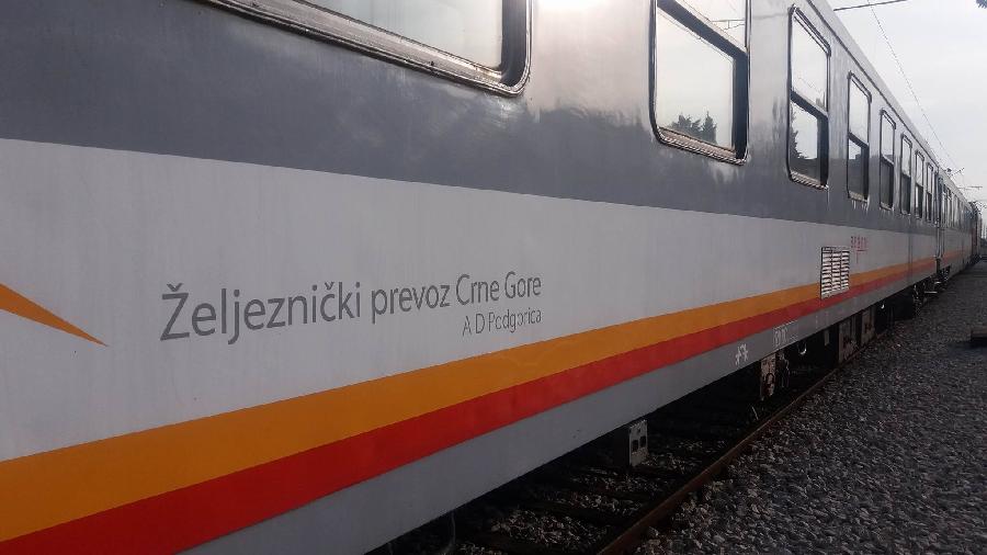 Успостављен саобраћај, воз три сата стајао због прекида напона