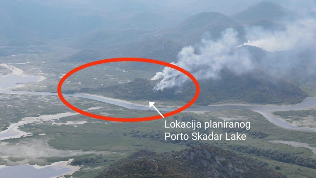 (ФОТО) Случајност или не: Пожар букнуо на мјесту блокираног пројекта Порто Скадар Лаке?