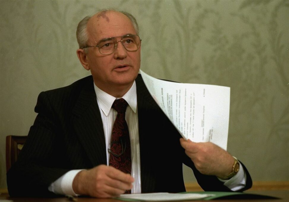 Преминуо Михаил Горбачов