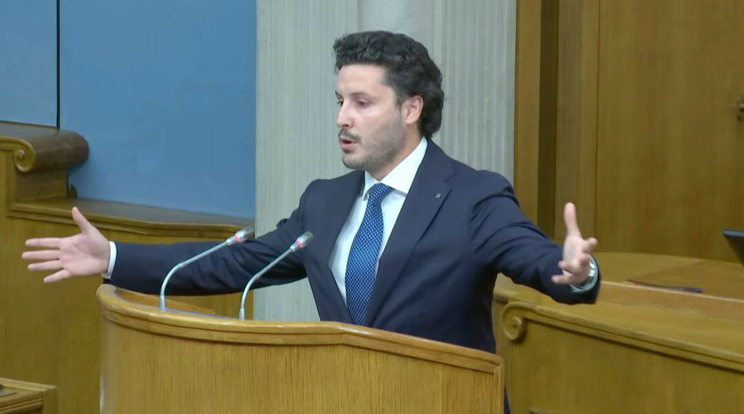 Абазовић: Имена Зорана Лазовића и Миливоја Катнића веома важна за данашњу сједницу