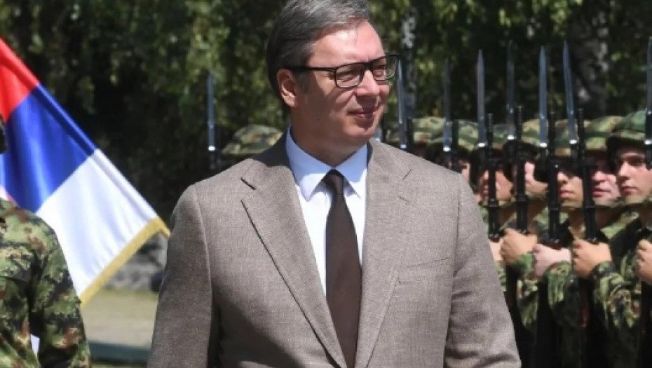 "Идемо у Брисел да покушамо да сачувамо мир"; Вучић на приказу наоружања: Ово смо ми произвели!