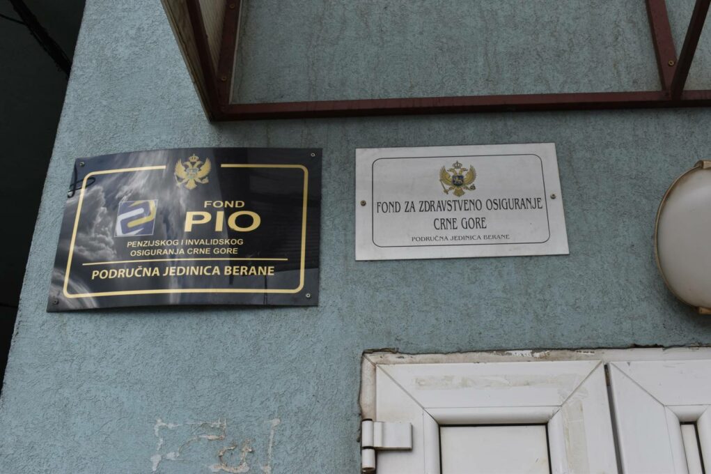 PIO fond u minusu 1,6 MILIJARDI evra: Ekonomisti o Spajićevom predlogu - javnost BURNO reagovala