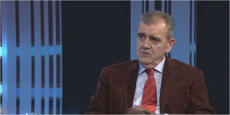 (Без срама и образа) Мико либерал: Ако буде јединства, Абазовић и Порфирије моћи ће срамним уговором да обришу стражњице