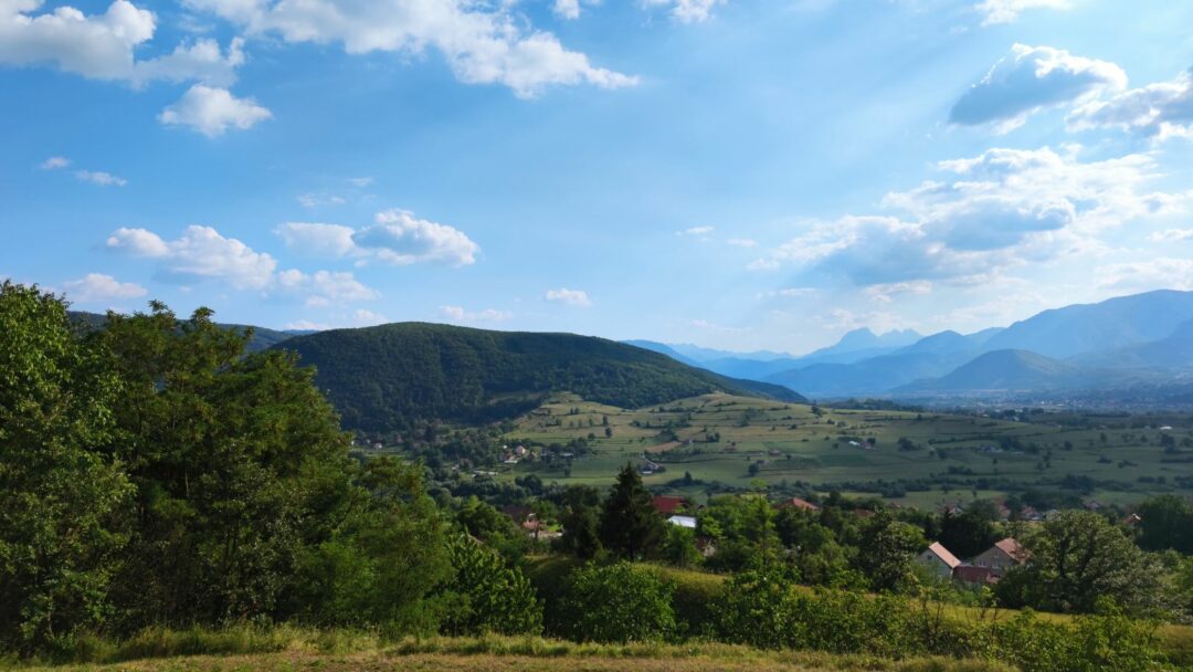 До 31 степен, мало до умјерено облачно