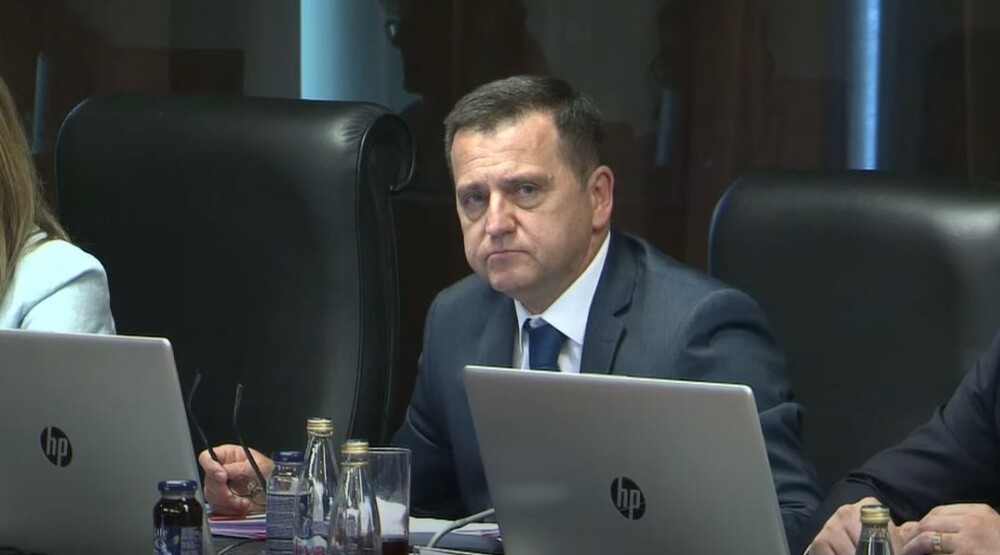 Vojinović: Nastavljamo pregovore o povećanju plata, optimista sam