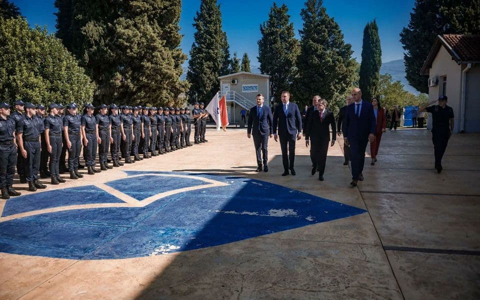 Министри обишли Полицијску академију: Чувајте Црну Гору, чуваће и она вас