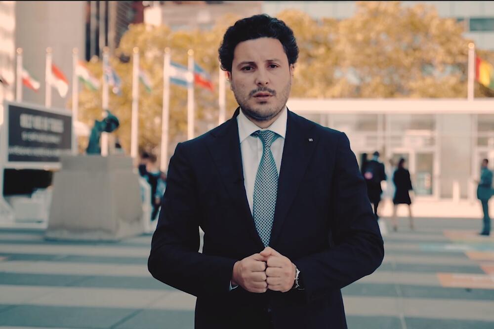 CRNA GORA KORAČA KA POMIRENJU: Premijer Abazović se zahvalio pravoslavnim vjernicima