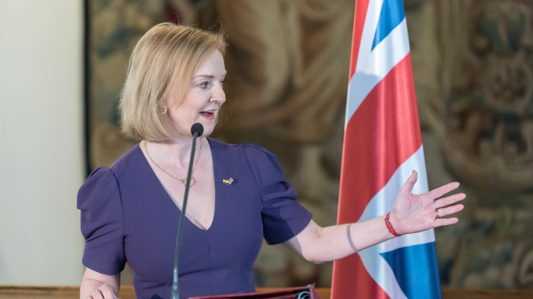 Велика Британија добила нову премијерку