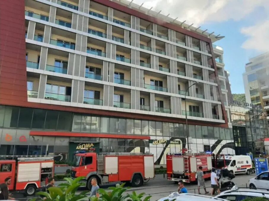 Саниран пожар у "ТQ Plazi": Велика материјална штета, нема повријеђених