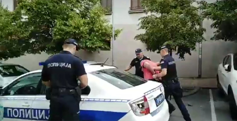 Нови детаљи напада у центру Београда, ухапшен помахнитали нападач