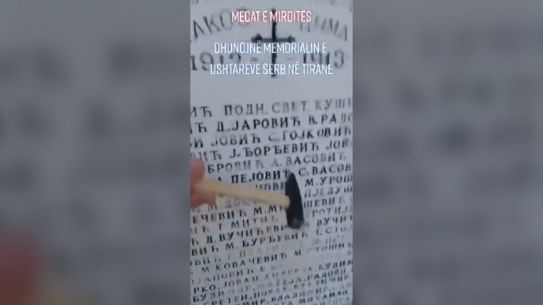 Непознати вандали оскрнавили споменик српским војницима у Тирани