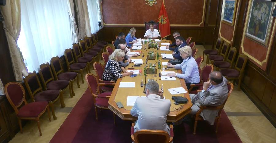 Због смрти Миодрага Вуковића одложена сједница Уставног одбора