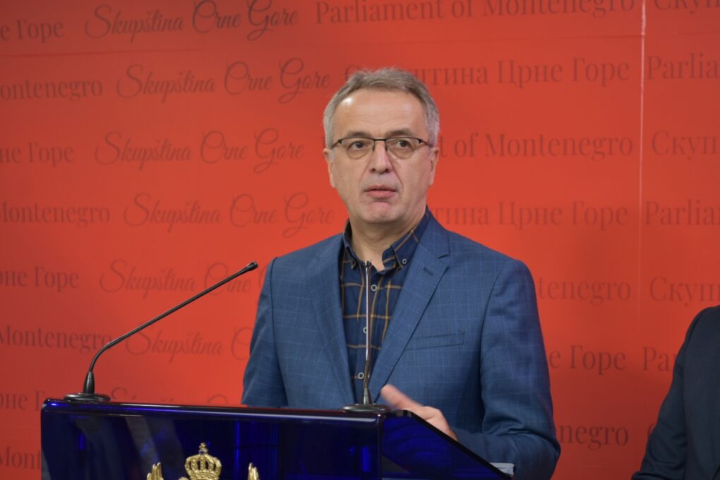 Даниловић: Без диктата и дириговања са стране