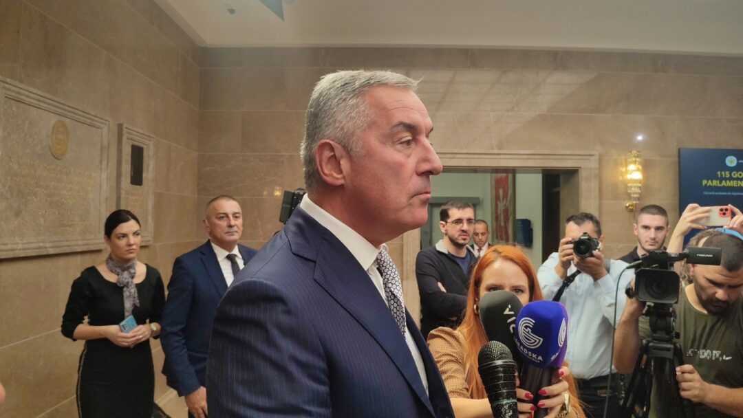 Glupost dana; Đukanović: Smjena Kentere je dalji doprinos onih koji zemlju žele da učine nefunkcionalnom