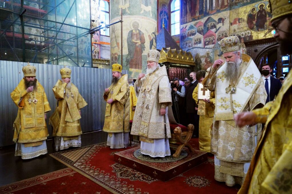 Patrijarh Kiril i mitropolit Joanikije služili liturgiju u Moskvi: Sačuvajmo naše jedinstvo
