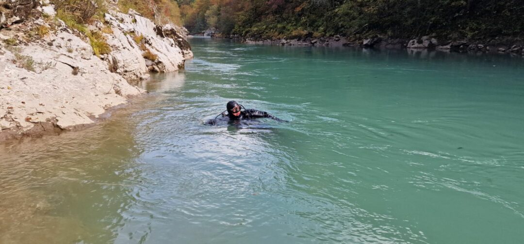 Tijelo djevojčice pronađeno na tri kilometra od udesa