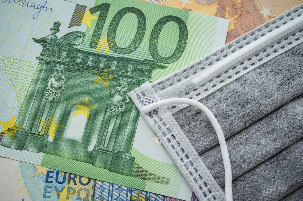 Država skupo plaća spiskove za samoizolaciju: Odšteta skuplja zbog kašnjenja