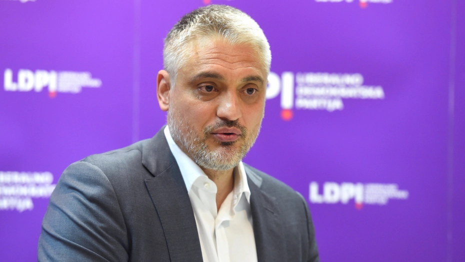Čedomiru Jovanoviću određeno zadržavanje u policiji