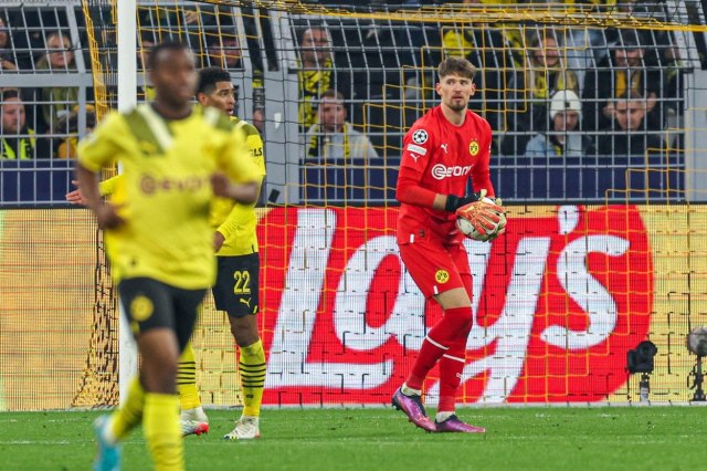 (VIDEO) Golman Dortmunda primio najsmješniji gol vikenda