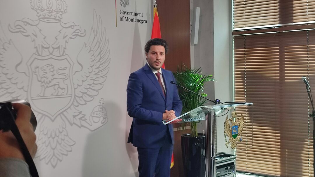 Abazović: Nestanak kamiona cigareta samo vrh ledenog brijega, podrška SDT-u i policiji na otkrivanju cijele mreže šverca