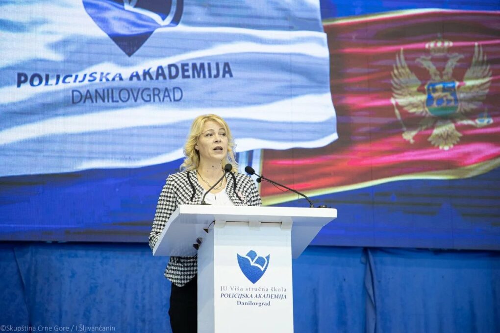 Đurović policijskim akademcima: Morate biti iznad nacionalnih, vjerskih i svih drugih razlika