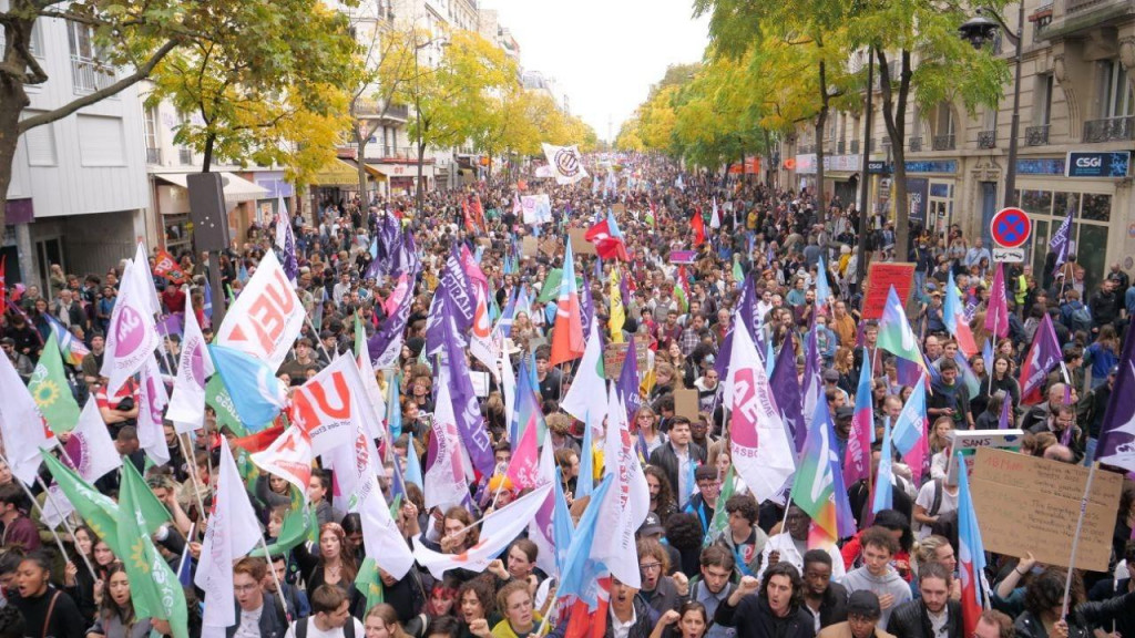 Pariz: Na hiljade ljudi protestovalo zbog skoka cena
