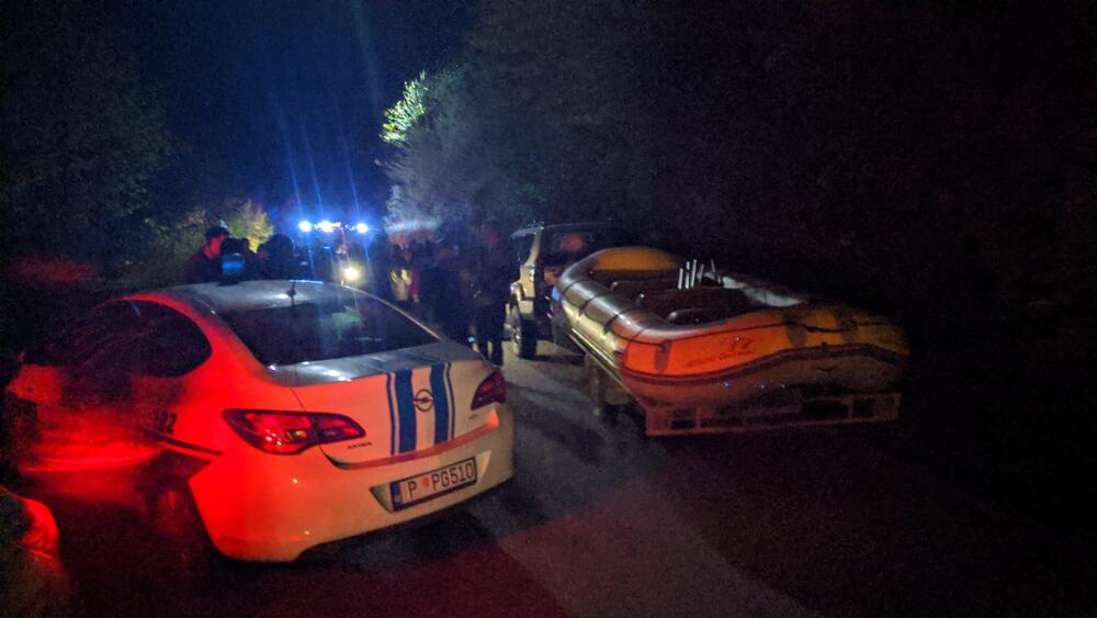 STRAVIČNA NESREĆA U CRNOJ GORI: Troje mrtvih, četvrtom se bore za život