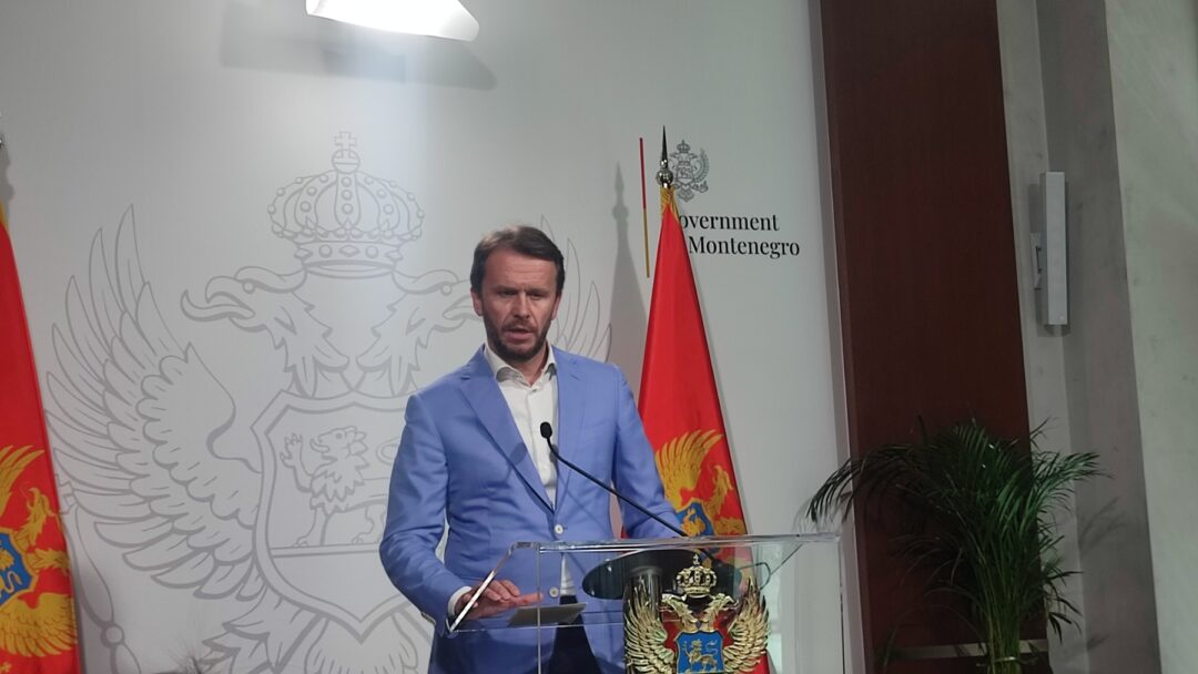 Ćirović Konjeviću: Prvo dobro pročitajte, pa prijetite tužilaštvom