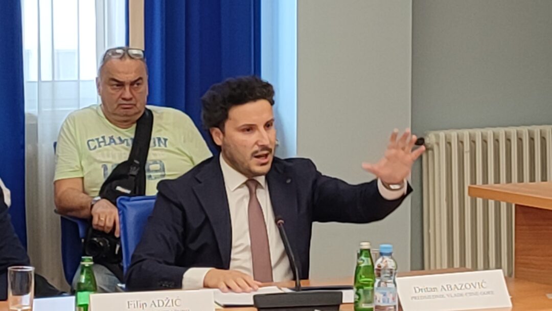 Abazović: Ispitati ulogu sina Vesne Medenice i ljudi oko njega
