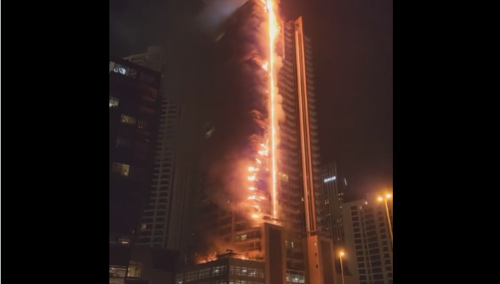 (Video) Dubai, požar u oblakoderu u blizini Burdž Kalife