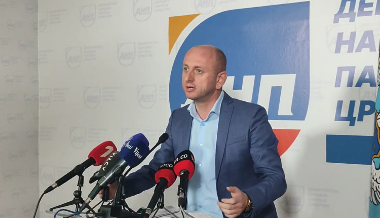 Knežević: ANB prisluškivao gradonačelnika Podgorice, DRI, MUP, i Centralnu banku, svi ljudi u koje je Đukanović sumnjao su targetirani
