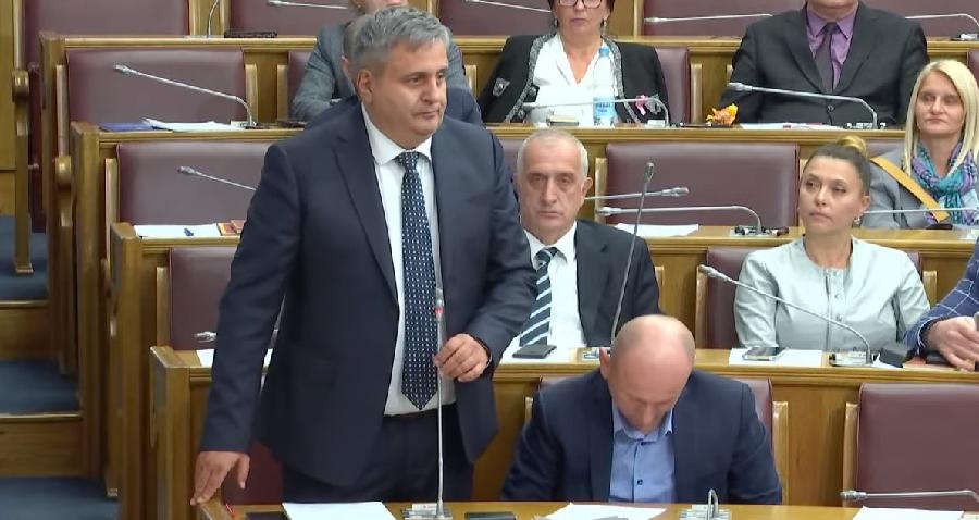 Radunović: Pokušaj DF-a da se zaustavi neustavna opstrukcija Đukanovića