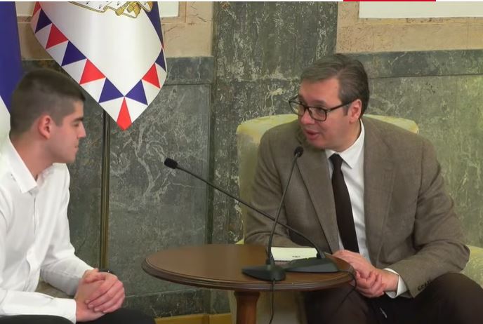 (VIDEO) VUČIĆ PONUDIO NEDELJKOVIĆU DA BIRA POSAO: "Ako prihvatiš bićeš pojačanje za državu"