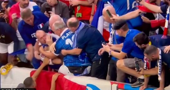 KILIJAN MBAPE NOKAUTIRAO NAVIJAČA: Nestvarne scene pred početak meča Francuska