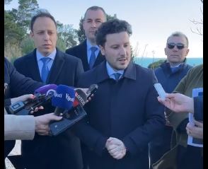 ABAZOVIĆ "POMILOVAO" SINJAJEVINU! Ekolozi poručuju: "Djela, ne riječi - siti smo obećanja!"