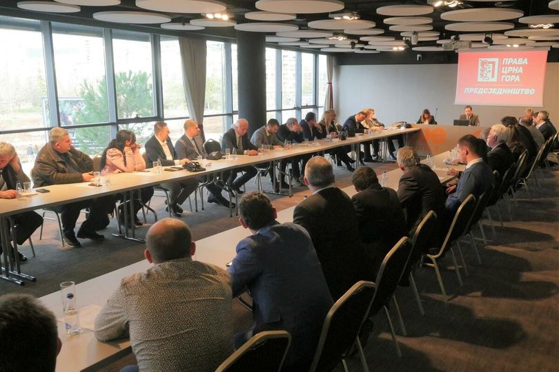 "NA BIRALIŠTA U ŠTO VEĆEM BROJU" Prava CG pružila podršku Andriji Mandiću