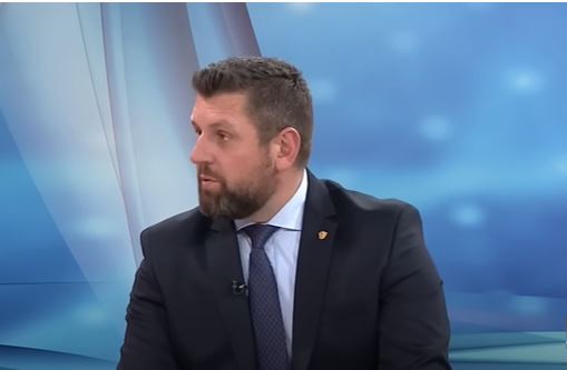 Duraković: Obustaviti istragu protiv Mahića koji je vrijeđao Svetog Savu i SPC