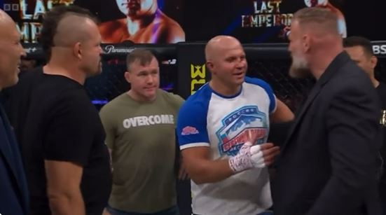 LEGENDARNI RUS KARIJERU ZAVRŠIO NA SPEKTAKULARAN NAČIN: Fedor poslednju borbu u Americi odradio uz srpsku pjesmu!