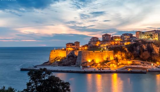 U Ulcinju otvoren privremeni granični prelaz za pomorski međunarodni putnički saobraćaj