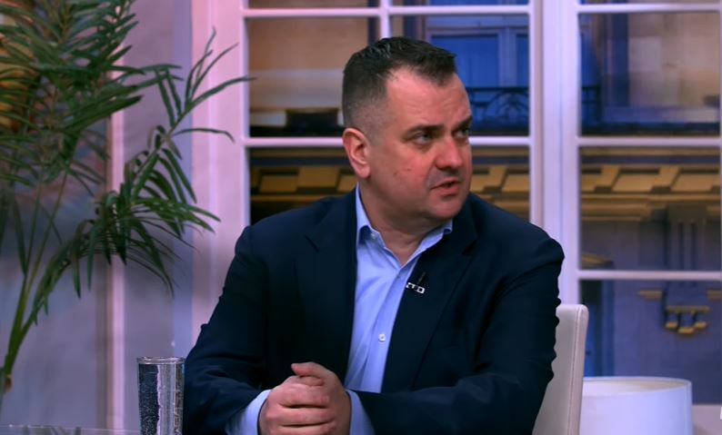 POLITIČKI ANALITIČAR UVJEREN: "Iz duela sa Đukanovićem Mandić izlazi kao pobjednik"