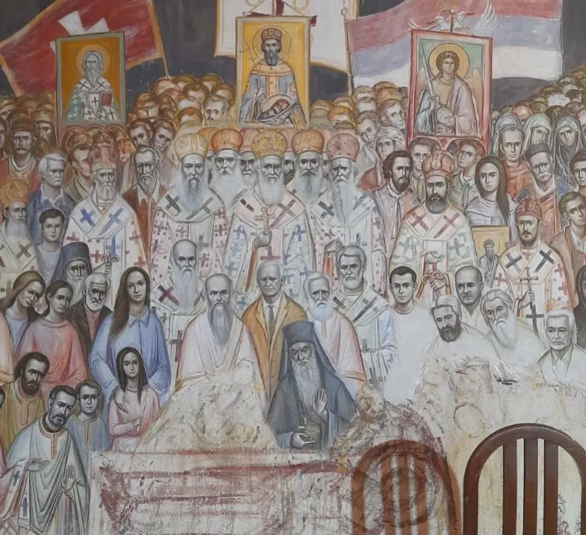"FRESKOPISAC NIJE DOBIO BLAGOSLOV OD MITROPOLITA JOANIKIJA" Crkvena opština Podgorica o oslikavanju lika Zdravka Krivokapića u hramu