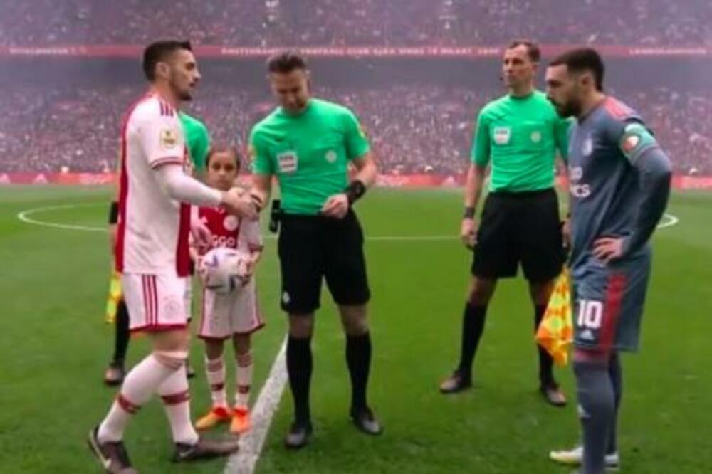 TURČIN NIJE ŽELIO DA PRUŽI RUKU SRBINU! Snajder sve zakuvao, neprijatna scena na meču