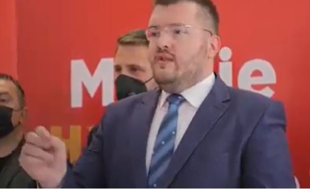 Momo Koprivica pred izbore opet zaratio sa mafijom
