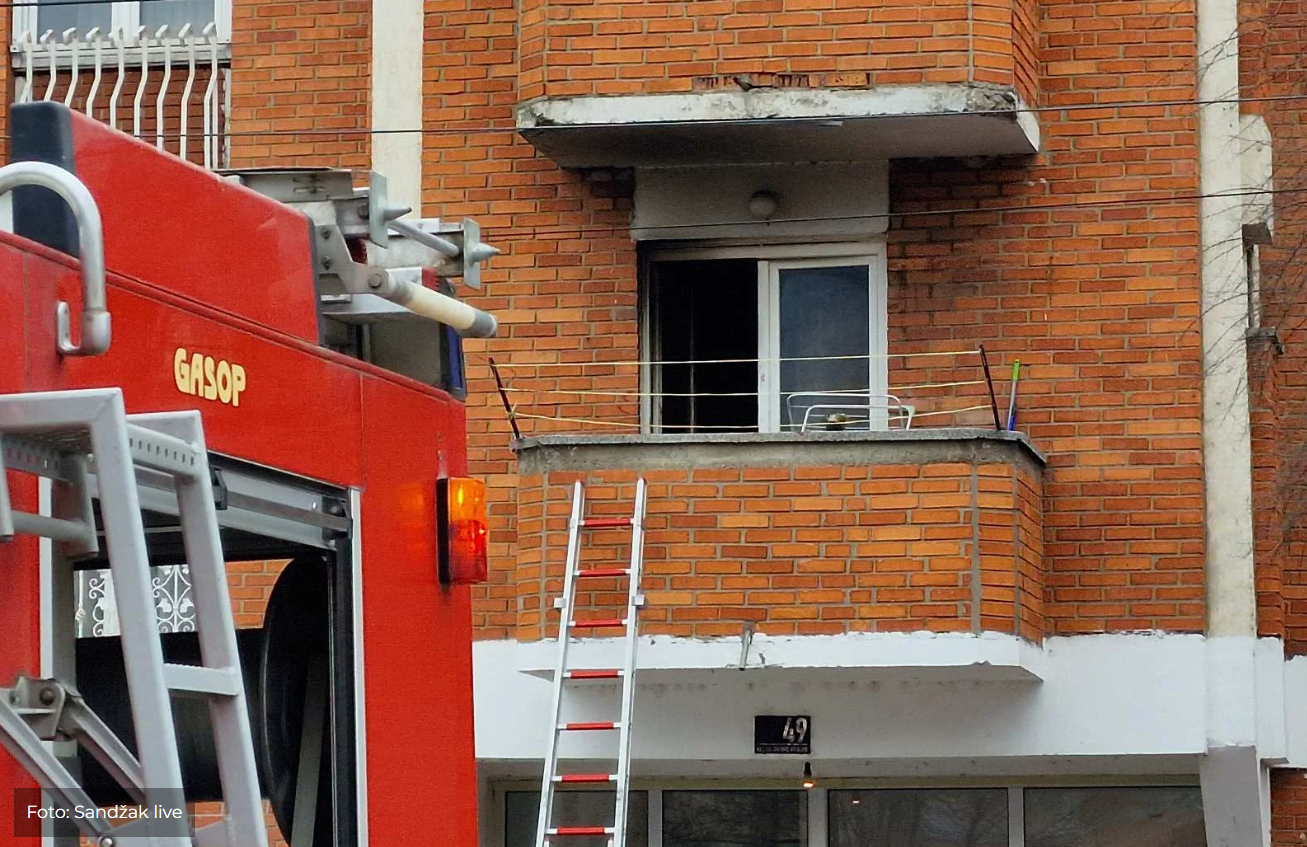 VIDEO – TRAGEDIJA U NOVOM PAZARU: Stradalo četvoro djece u požaru, roditelji u bolnici