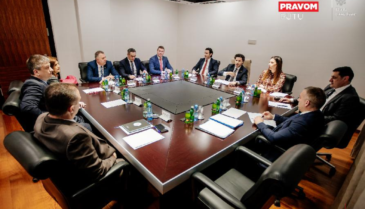 Abazović: Adžiću dajem odriješene ruke