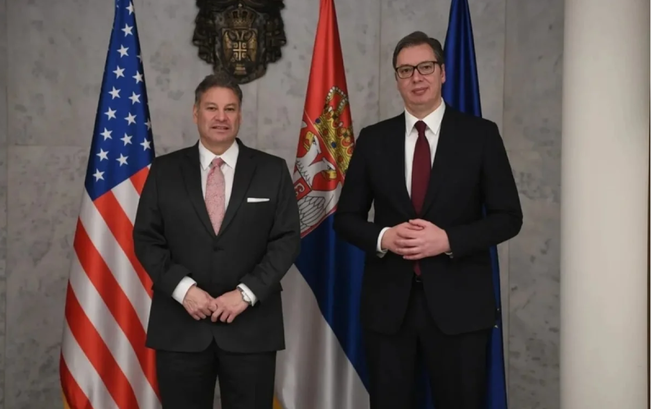 Vučić sjutra sa Eskobarom